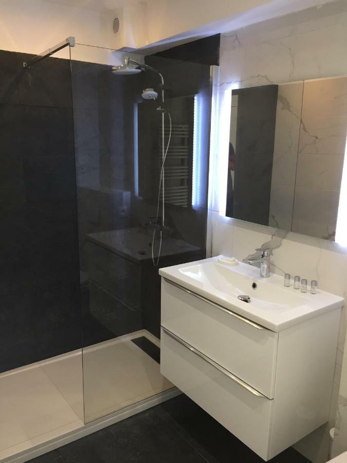 Amazing Studio Cannes Center Luaran gambar